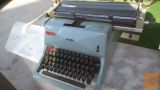 Pisalni stroj OLIVETTI 82