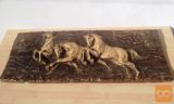 Slika relief konji v galopu 57cm x 22cm