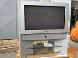 TV Grundig Lenaro 92 + podstavek