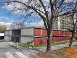 Moste-Polje Štepanjsko naselje pri Mercatorju v garažnem