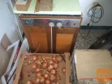 štedilnik električni na plin cena 59 eur.