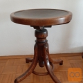 Thonet klavirski stol, 210 eur